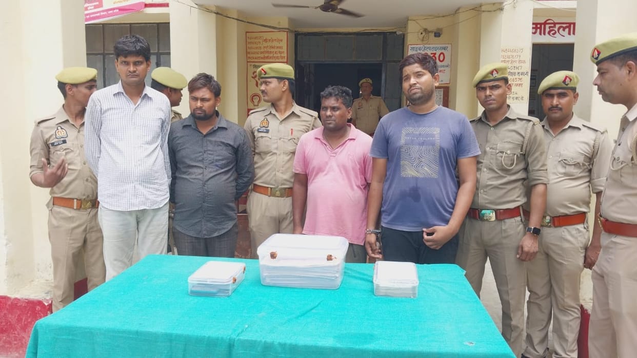 UPSSSC  VDO exam Conspiracy of cheating busted in mau police arrested for accused