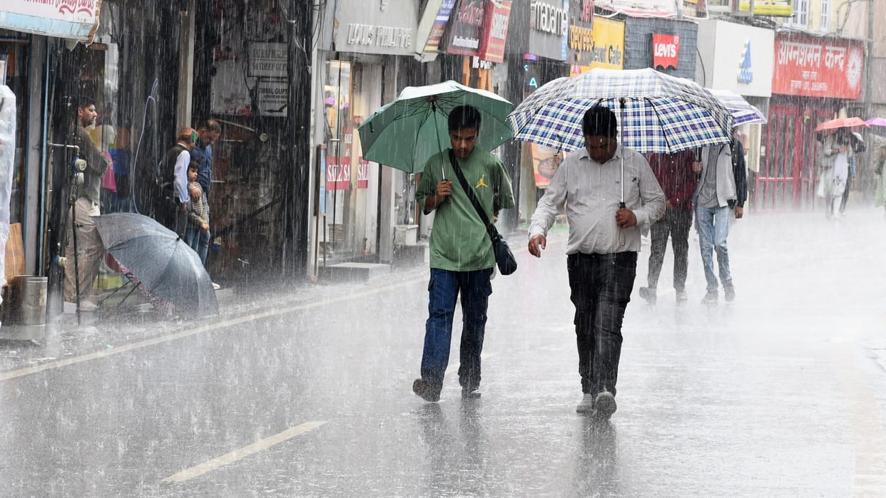 Heavy Raining in Goa to Bihar and Bengal Meteorological Department issued yellow alert
