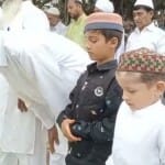 नमाज अदा करते हुए