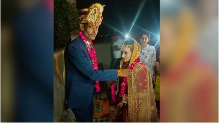 Rajasthan: पति ने अपनी पत्नी की चार शादियां करवाईं, लेकिन अब पुलिस ने किया गिरफ्तार, जानें क्यों कर रहा था ऐसा Alwar fraud assam bride and her husband arrested 4 marriages looteri dulhan Rajasthan Hindi News