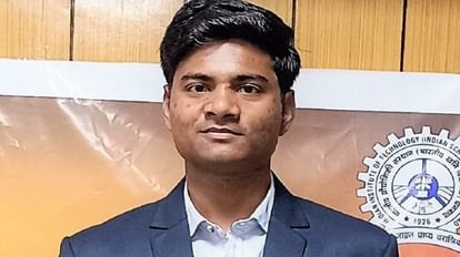 BARC: चंदौली के छोटे से गांव का बेटा बना भाभा परमाणु अनुसंधान केंद्र में वैज्ञानिक, अभी कर रहे IIT से पीएचडी Son of small village of Chandauli Parmeshwar became scientist at Bhabha Atomic Research Center