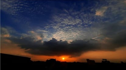 mausam ki jankari temperature dropped due to rain in Delhi-NCR rain will Continuous fall till july five