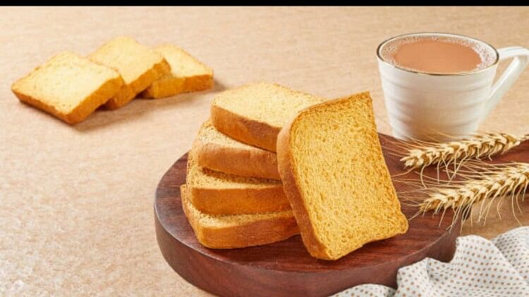 Side effects of eating rusk and white bread in the morning, refined wheat flour side effects in hindi