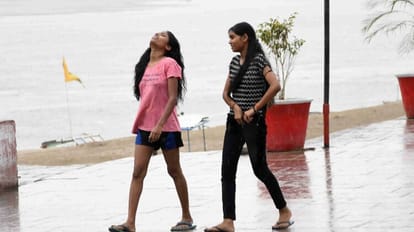 Varanasi Weather: Clouds encamped in Varanasi, pleasant weather, plan to visit Kashi, read this news first