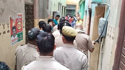 Fire broke out while reducing flame of gas stove in Jangambari varanasi