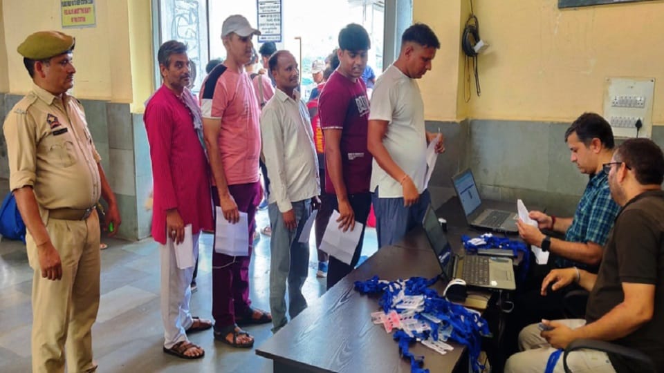 Amarnath Yatra 2023: Special counter set up Udhampur railway station, RIFT cards being given to passengers