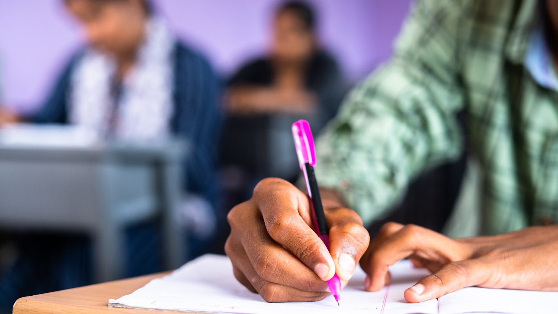 Ajab-Gajab: Chinese millionaire fails 27th attempt at passing university entrance exams