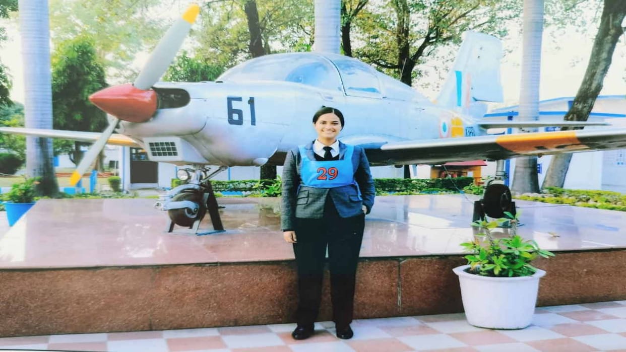 Success Story: Badsala's daughter Harshita will become flying officer