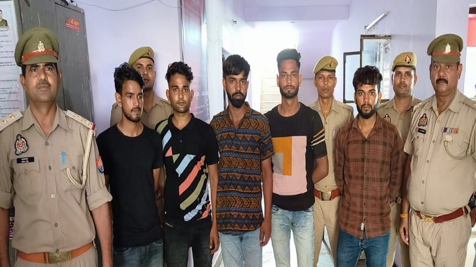 Five caught with stolen bike, pistol