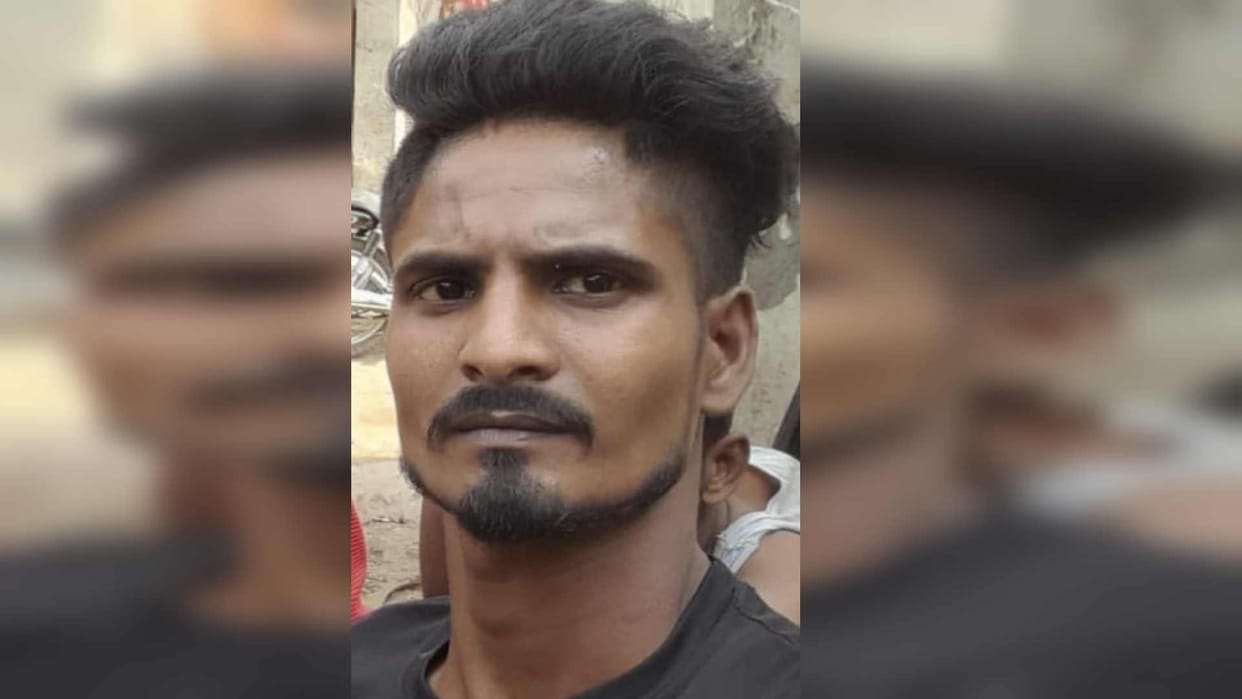 Youth crushed to death by mining dumper in Padri Bazar Gorakhpur