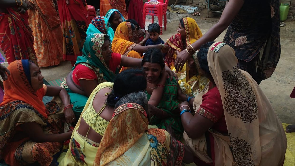 Double murder in Ghazipur family mournful screams echoed instead of Mangal geet