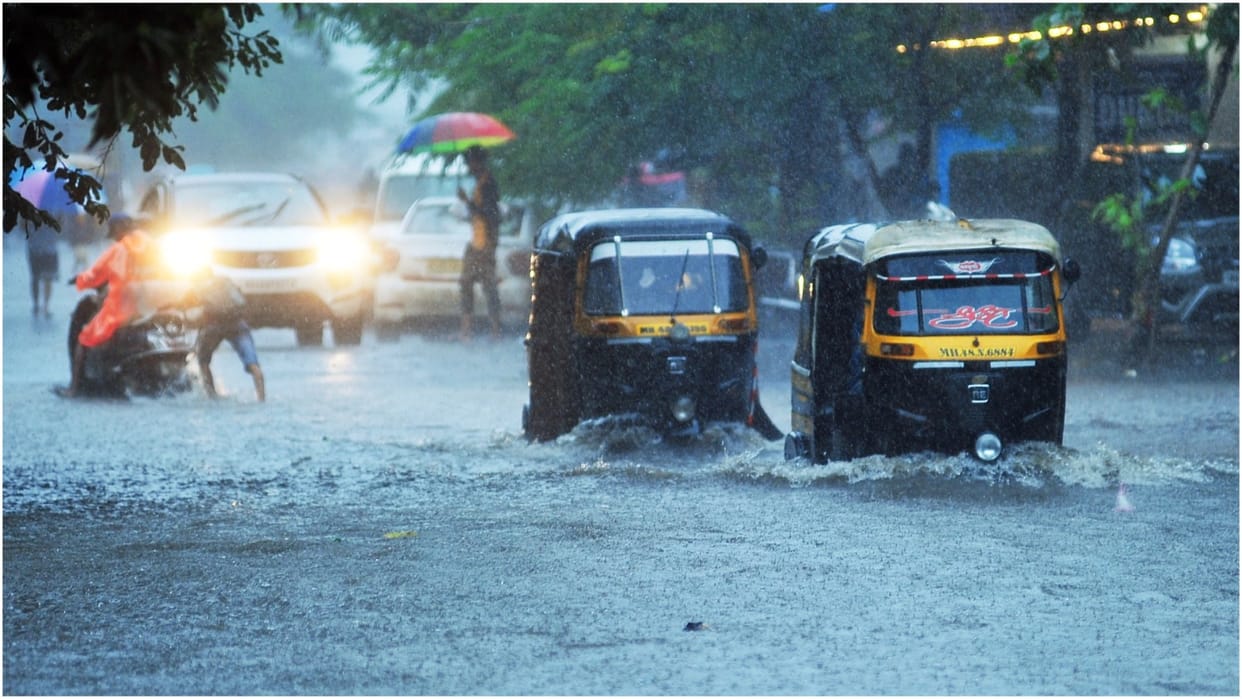 Heavy rains lashed Mumbai inundating low-lying areas and disrupting vehicular traffic
