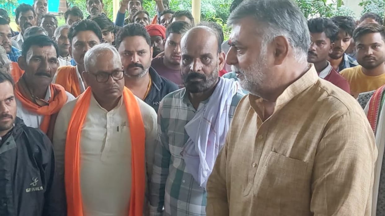 Damoh: Minister Prahlad Patel angry due to registration of case against representative