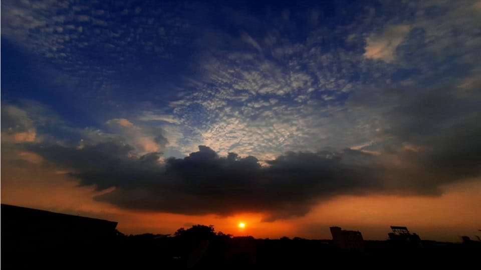 mausam ki jankari temperature dropped due to rain in Delhi-NCR rain will Continuous fall till july five