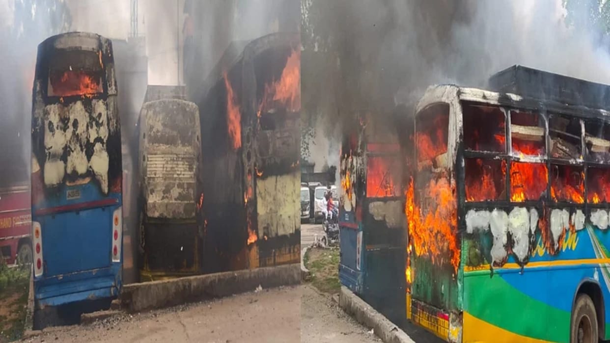 Jharkhand fire at Ranchi bus stand many buses effected Fire tenders present at the spot Updates