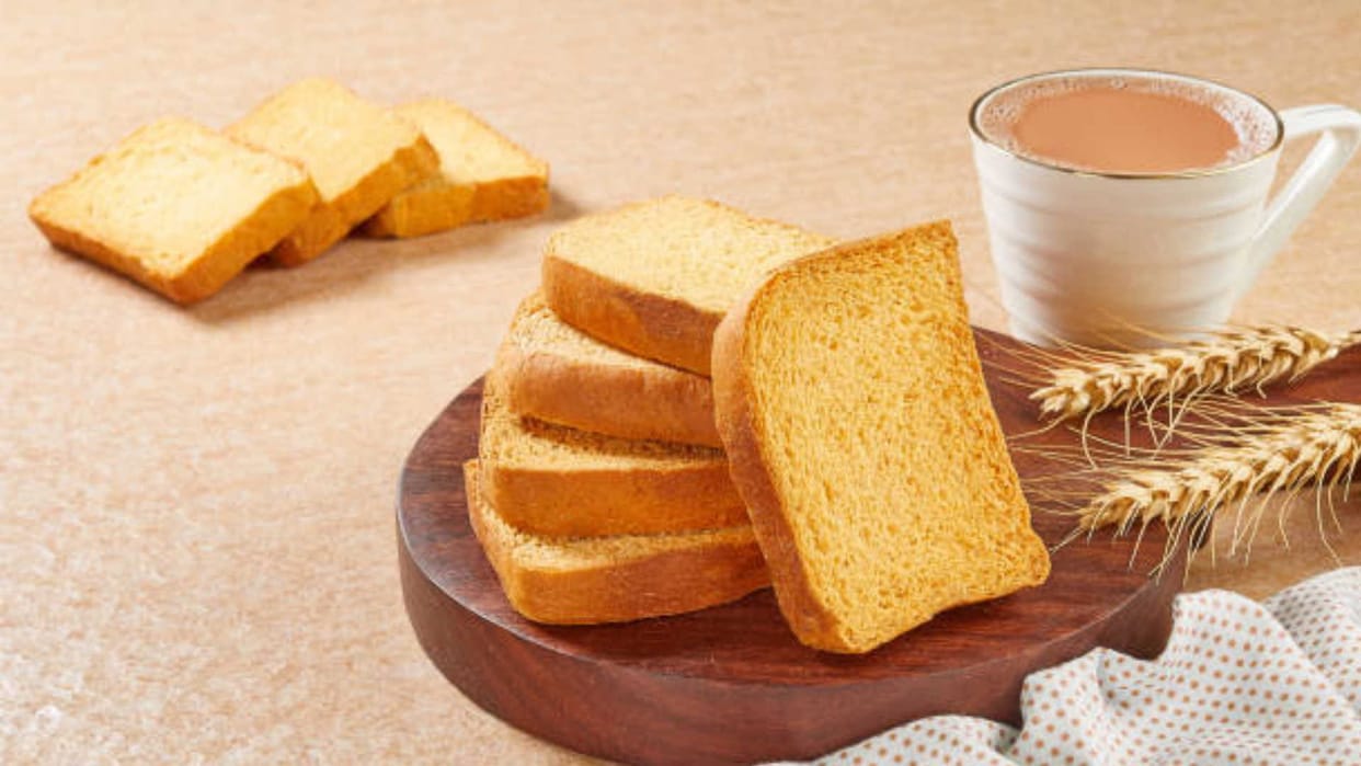 Side effects of eating rusk and white bread in the morning, refined wheat flour side effects in hindi