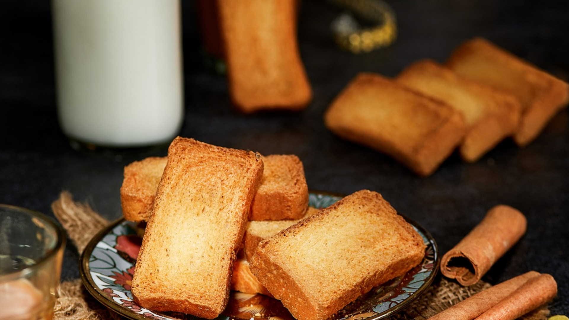 Side effects of eating rusk and white bread in the morning, refined wheat flour side effects in hindi