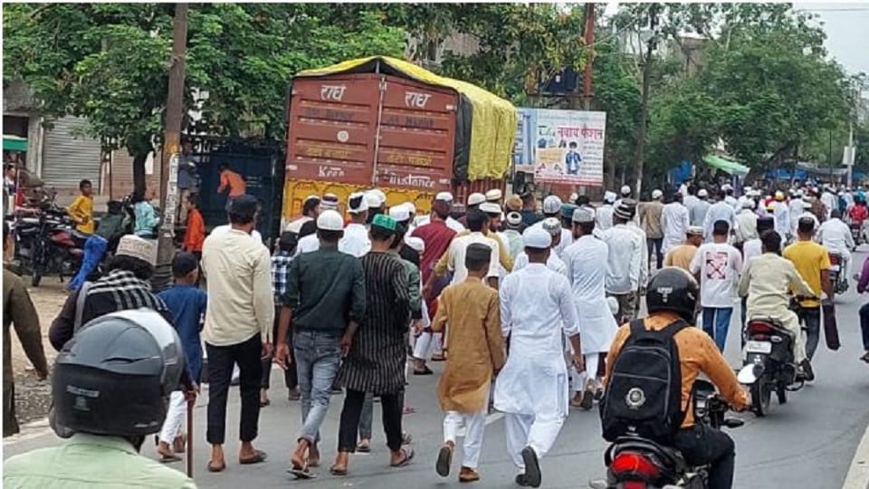namazis return from Idgah without offering Namaz