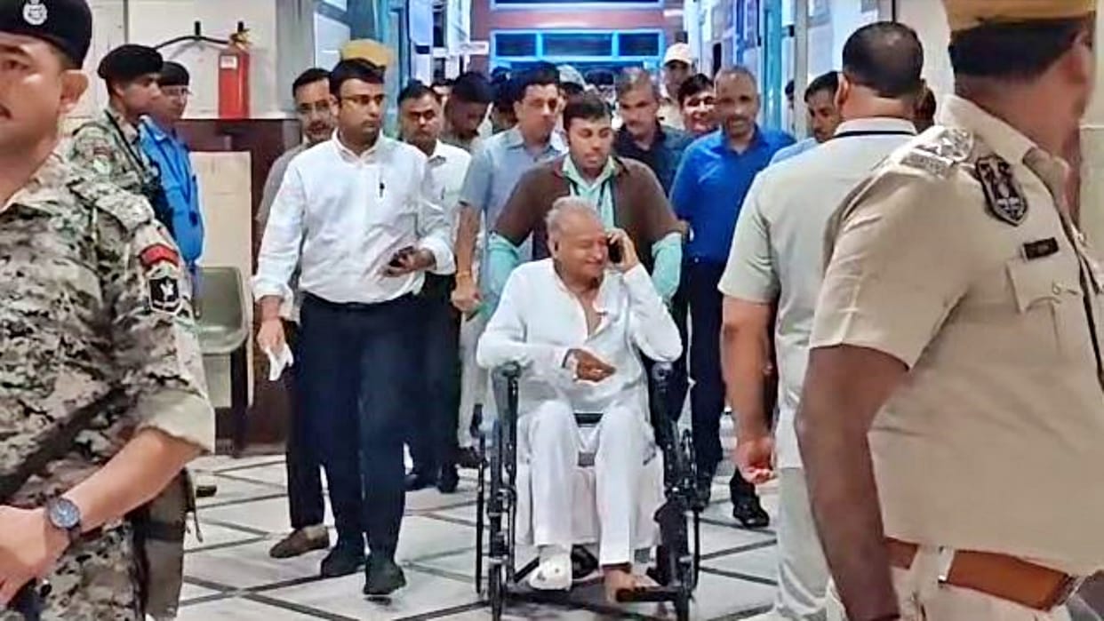 CM Ashok Gehlot admitted to SMS hospital due to leg injury
