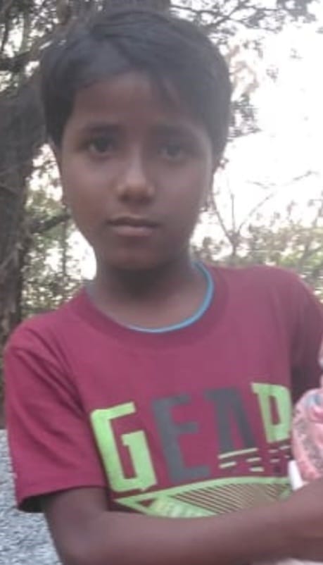 Azamgarh Crime: Dead body of ten-year-old girl found in river five hundred meters from house