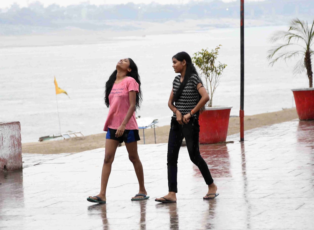 Weather News: Pleasant weather due to drizzle in Varanasi, IMD gave big information about monsoon