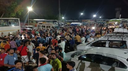 Amarnath Yatra 2023: First batch of Amarnath Yatris leaves from Jammu amidst tight security