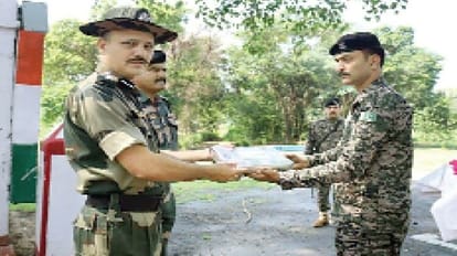 jammu kashmir: Army exchanges sweets with Pakistani Rangers on Eid, agrees to maintain peace