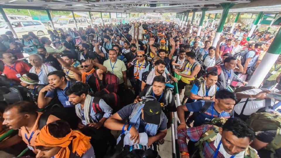 Amarnath Yatra 2023: Yatra halted due to rain, entry to base camp closed
