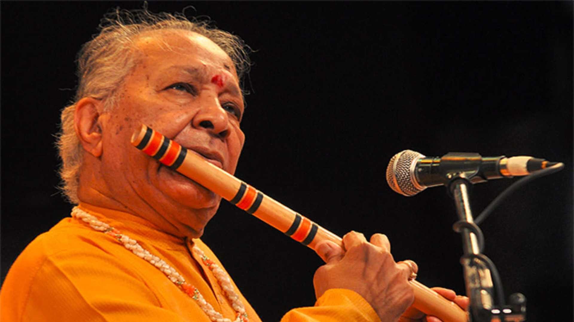 Hariprasad Chaurasia Birthday know flute player career struggle and lesser known facts