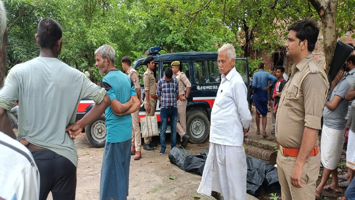 Cousins death due to snakebite, chaos in the family in Kaushambi