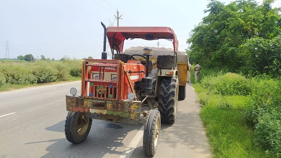 Laborer dies after coming under tractor filled with bricks in Rohtak, police engaged in investigation