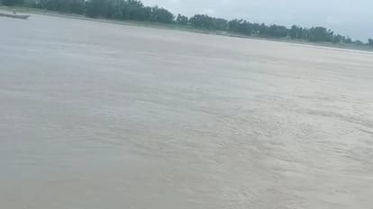Moradabad: Temple washed away in Kosi river