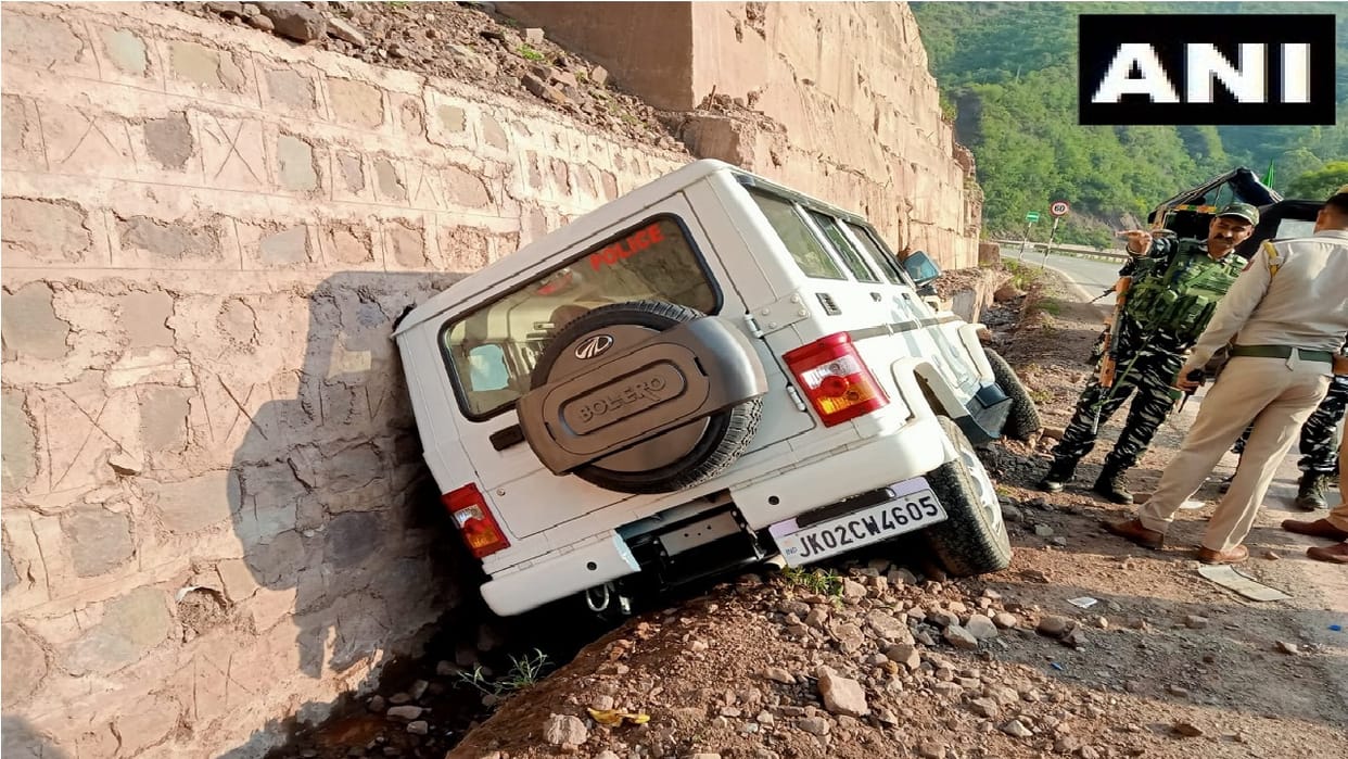 A vehicle involved in safety of Amarnath pilgrims met with accident in Udhampur