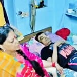 चश्मदीद राजकुमार शर्मा से मिलने पहुंची वसुंधरा राजे।