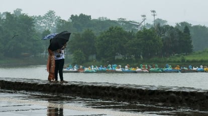 weather update report on up rain forecast