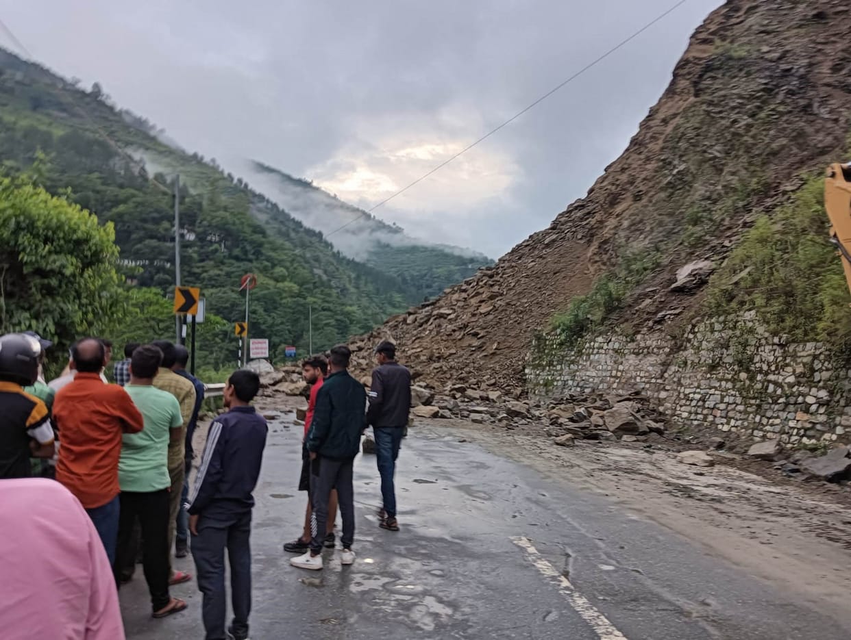 Badrinath highway blocked in Chhinka opened Uttarakhand weather News today