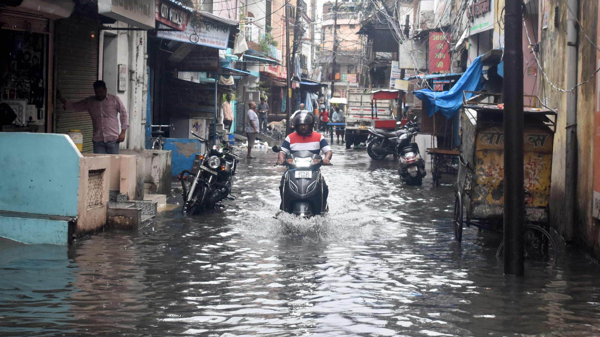 first rain in Gorakhpur all areas got waterlogged