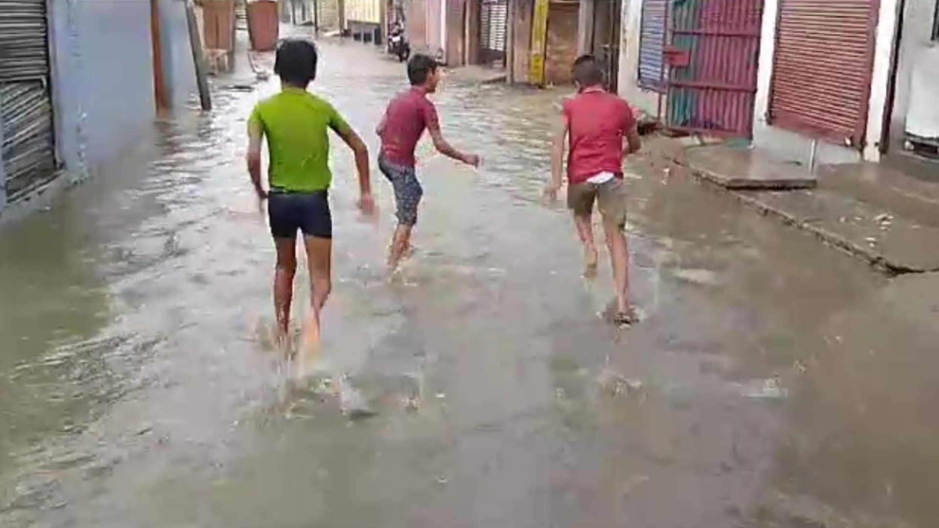first rain in Gorakhpur all areas got waterlogged