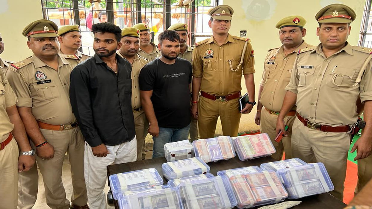 Kanpur: 59 lakh stolen from Toyota showroom, two miscreants arrested