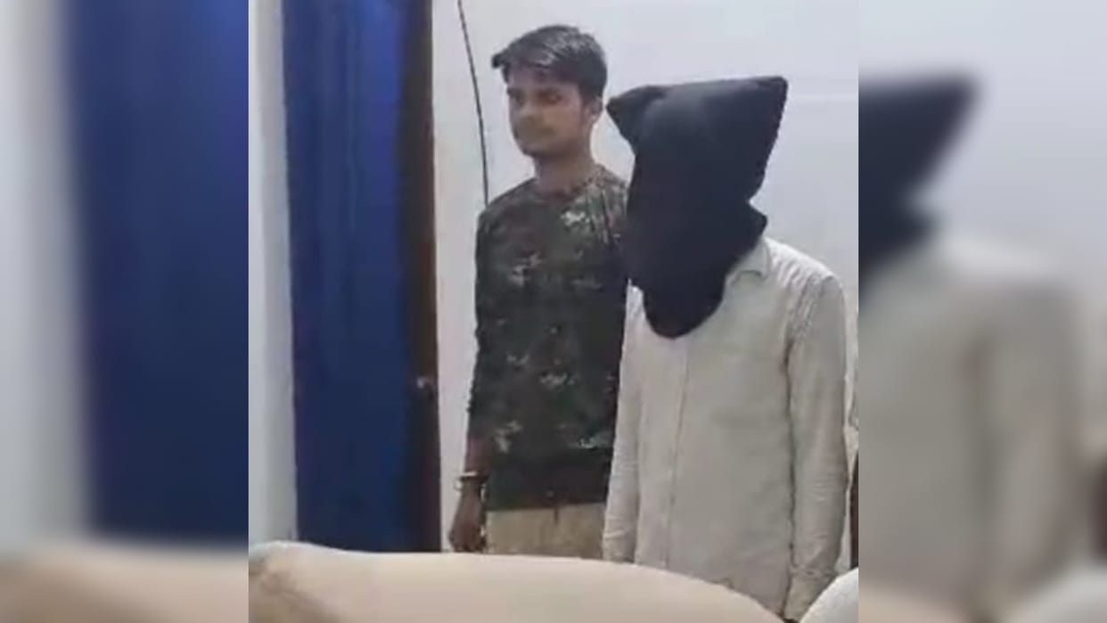 Lover arrested for making photo viral with girlfriend in Sitamarhi with weapon in his hands