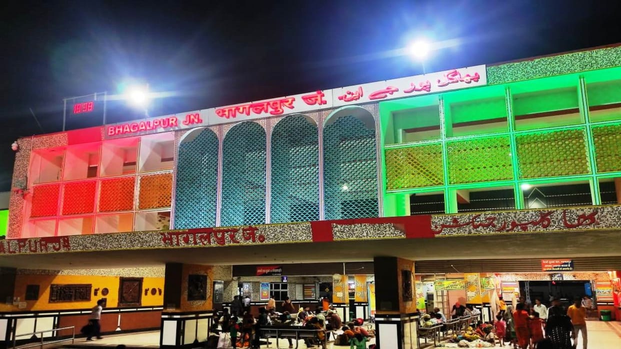 Passengers will be served vegetarian food in Food Plaza at Bhagalpur Railway Station for entire month of Sawan