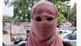 Varanasi: फ्लैट में दूसरी बीबी के साथ था पति, तभी आ धमकी पहली पत्नी, पति ने दरवाजा खोला तो रह गया हक्का बक्का The husband was with the second wife in the flat, then the threat came to the first wife, when the husband ope