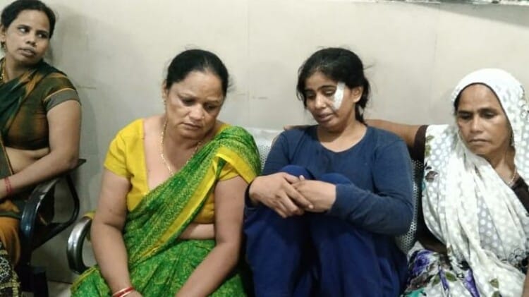 The heartless father cut his son with a machete, attacked his wife, daughter and sister, then committed suicid