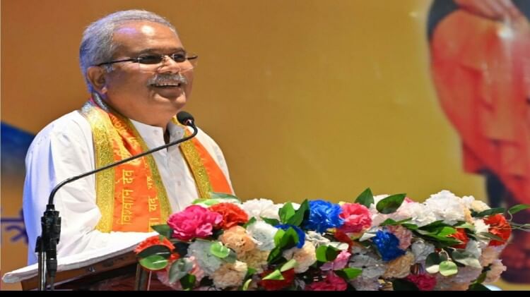 'रमन राज में सबसे ज्यादा हुआ धर्मांतरण': CM भूपेश बघेल बोले- राजनाथ सिंह को दे सकता हूं ऐसे चर्चो की सूची