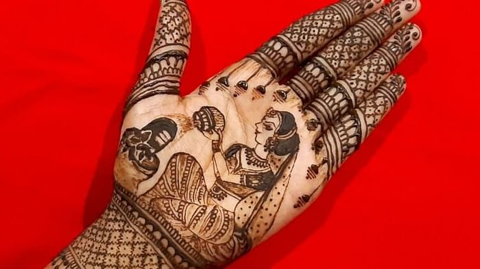 Sawan Mehndi Designs simple mehndi design for front hand in sawan 2023