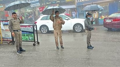 Uttarakhand Weather News Mussoorie tourism business collapsed due to rain 90 percent of hotels empty