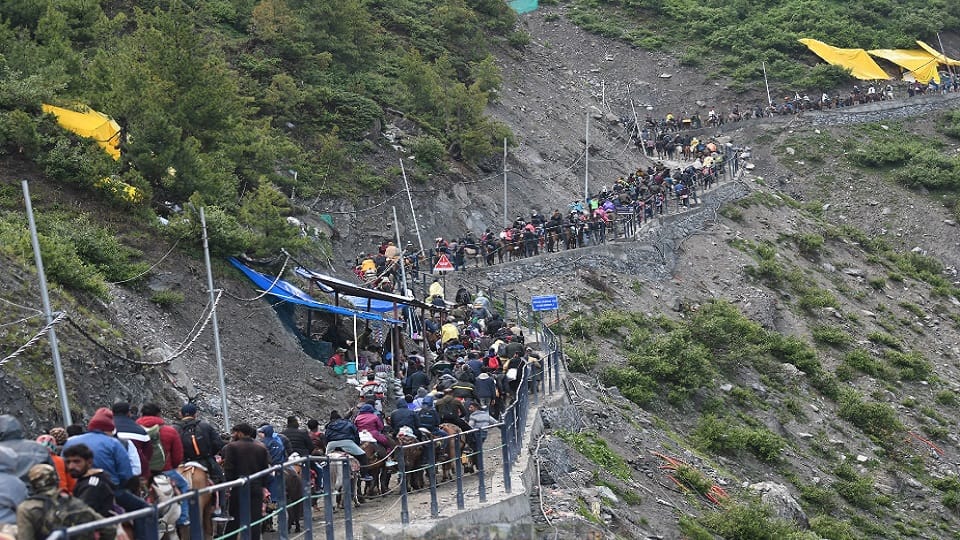 Amarnath Yatra: Third batch of pilgrims leave for Kashmir