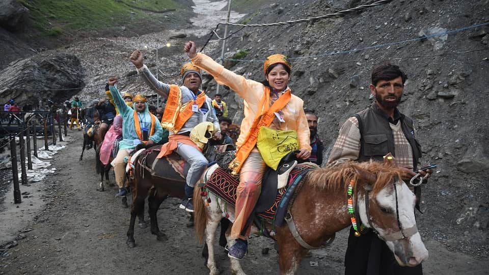 Amarnath Yatra 2023: Bum-Bum Bhole cheers valleys Baltal and Pahalgam, you can see pictures