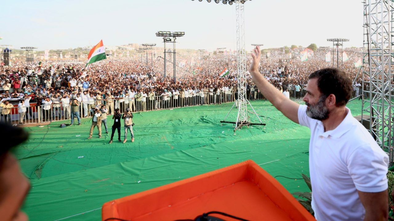 तेलंगाना में राहुल गांधी।