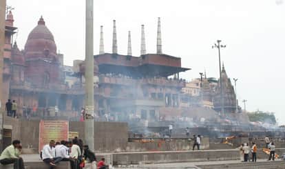 varanasi Son poured liquor on father's funeral pyre, also kept Banarasi paan; Said- No wish should remain